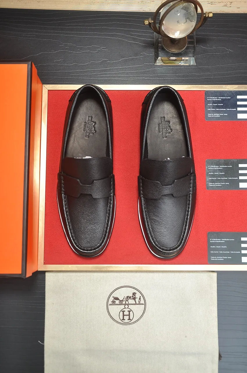 Men's shoes💰540💶[HERMES] (cowhide lining)🍀Italian top luxury🍀He does not pursue novel styles and gorgeous colors, but attracts the favor of successful men with his flawless, elegant and classic style. Formal leather shoes This very comfortable, simple and stable style allows you to easily match any style! The pattern is absolutely 1:1 refined from the original case, and we strive for excellence in materials, imported cowhide + cowhide lining💪💪💪extraordinary texture👍! .Code number: 38-45 (45 customized)
